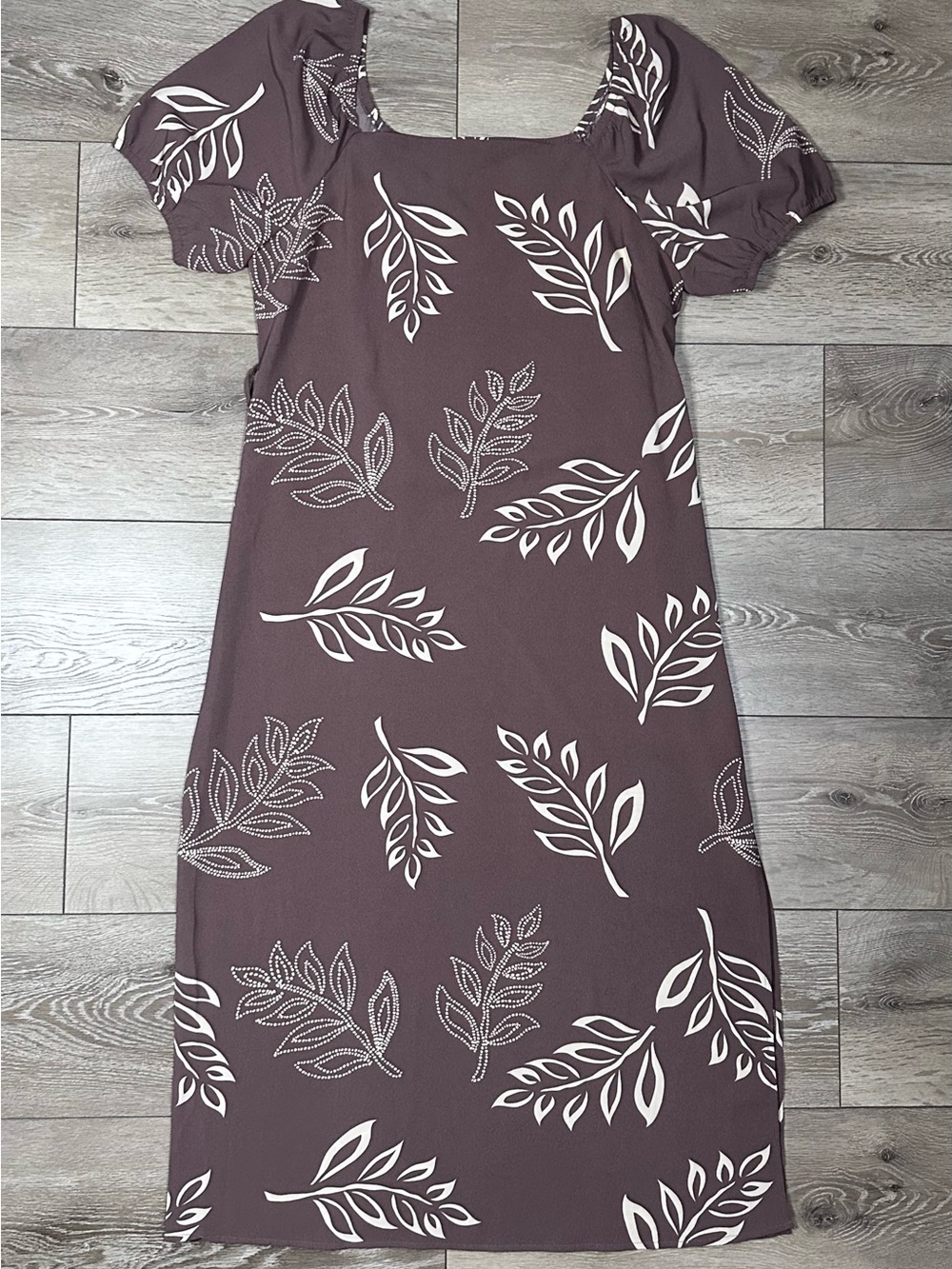 Absolutely Famous Square Neck Puff Sleeve Neutral Leaf Print Midi Dress - Picture 4 of 16
